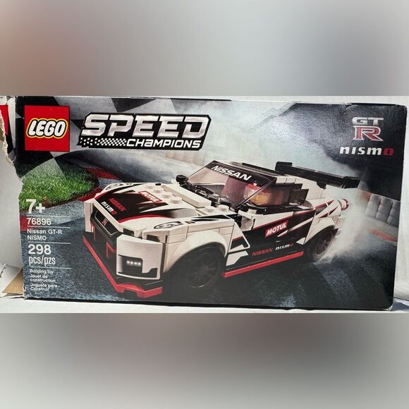 LEGO Speed Champions Nissan GT-R NISMO 76896 Complete w/ Minifig, Instruct, Box - Picture 2 of 7